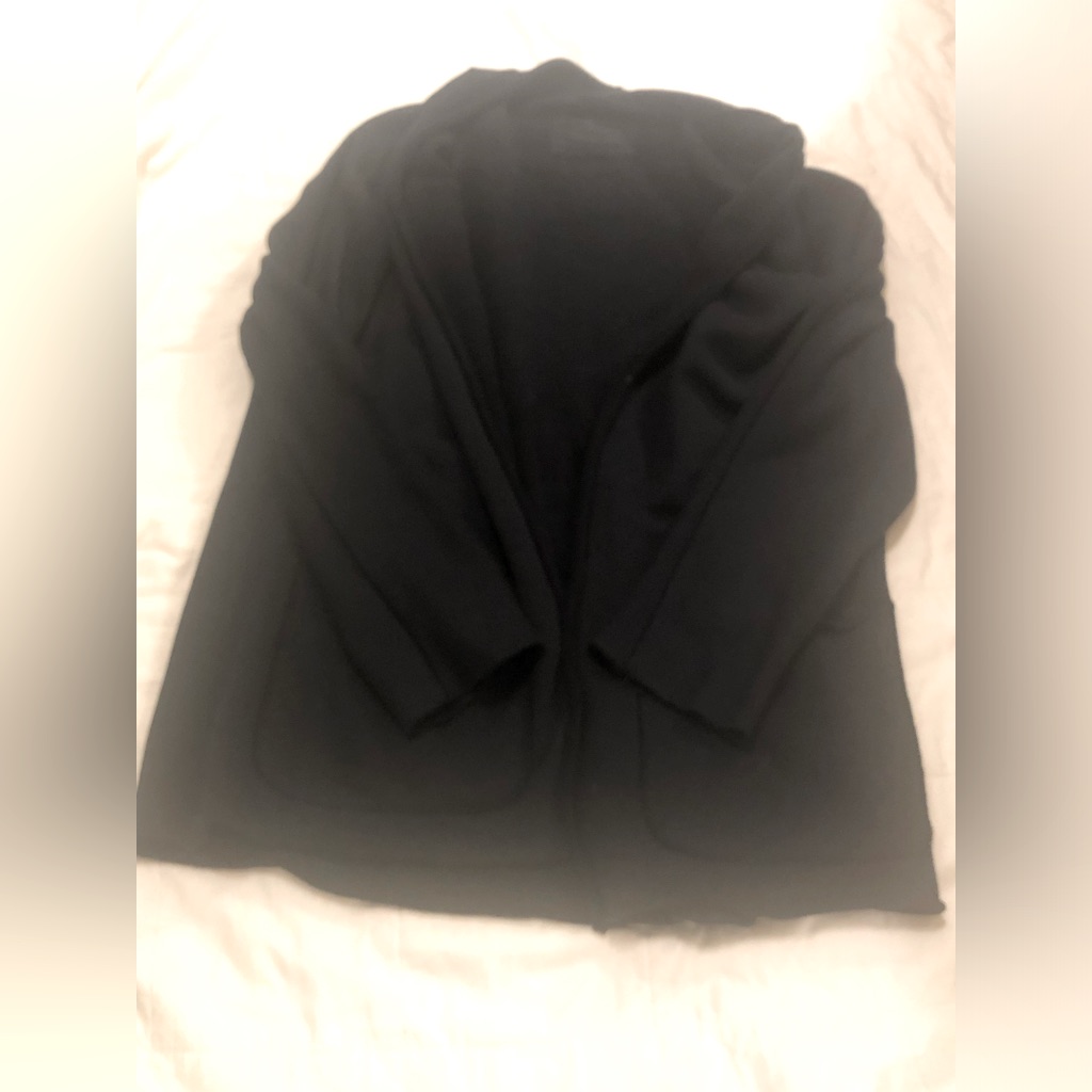Frank  Eileen Cardigan Black Euc 954